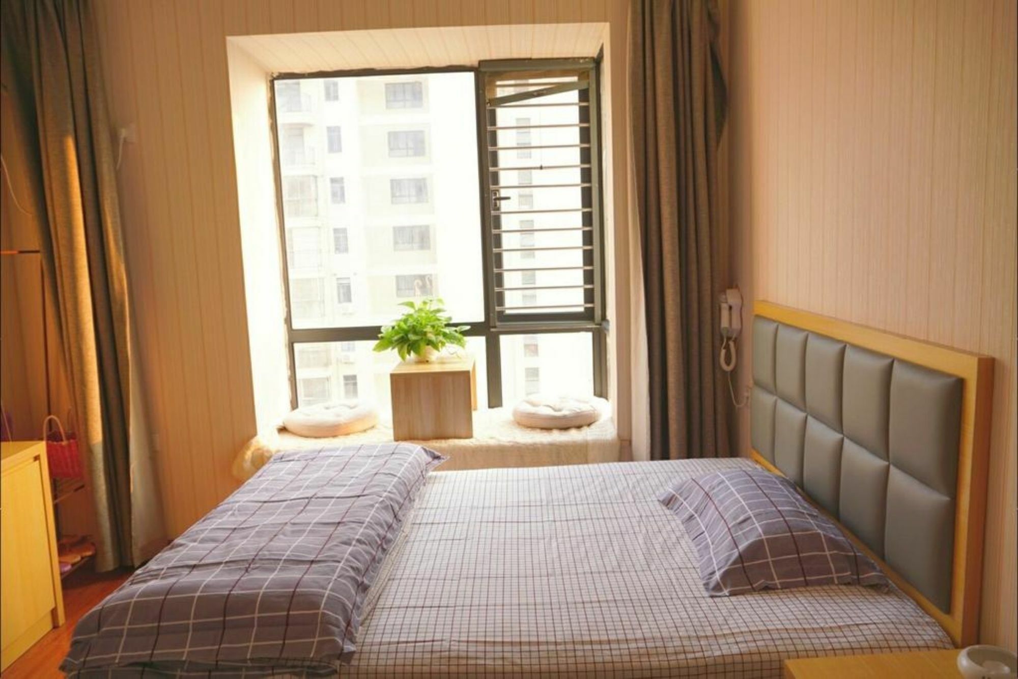 Huanlesong Youth Hostel Ухань Екстер'єр фото
